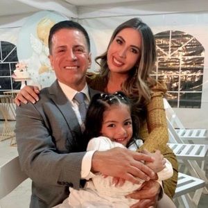 Meet your Posher, Alvarez